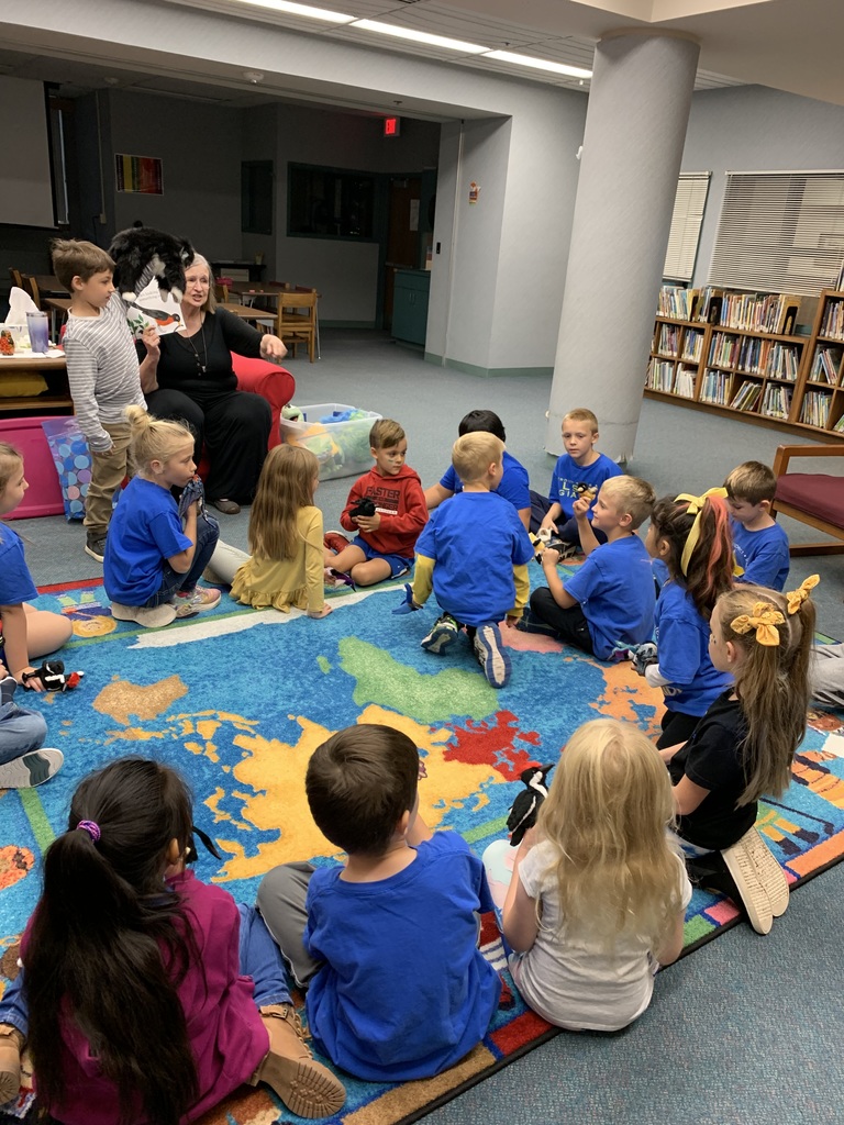 Students at Park Elementary had a special visitor in the library media center.  Local educator, author, and storyteller, Nancy Busse, shared her book, puppets, nesting dolls, and storytelling with us.  Students were able to use  puppets, hear Nancy's book "Tilly Turtle's Decision," and participate in folktales and other storytelling.  Thank you Miss Nancy!  We can't wait to see you again!