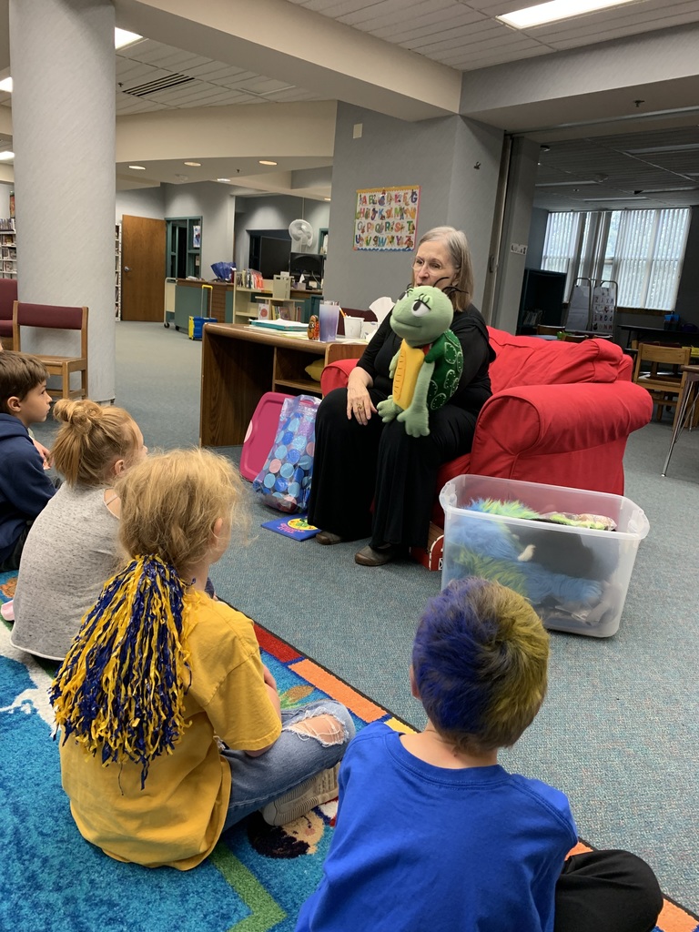Students at Park Elementary had a special visitor in the library media center.  Local educator, author, and storyteller, Nancy Busse, shared her book, puppets, nesting dolls, and storytelling with us.  Students were able to use  puppets, hear Nancy's book "Tilly Turtle's Decision," and participate in folktales and other storytelling.  Thank you Miss Nancy!  We can't wait to see you again!