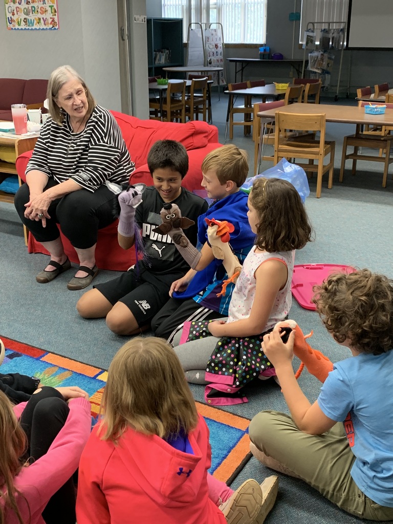 Park elementary students spent Friday afternoon enjoying stories and puppets with author, educator, and storyteller, Nancy Busse. We are so lucky to have this opportunity and we LOVE puppets!